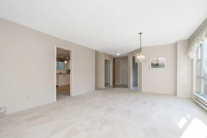 Breakfast Nook Photo of 209 2963 Nelson Place, Abbotsford, BC