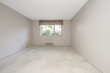 Entry Foyer Photo of 209 2963 Nelson Place, Abbotsford, BC
