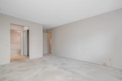 Hallway Photo of 209 2963 Nelson Place, Abbotsford, BC