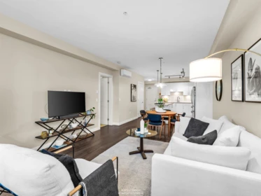 Kitchen Island Photo of 109 14588 Mcdougall Drive, White Rock, BC