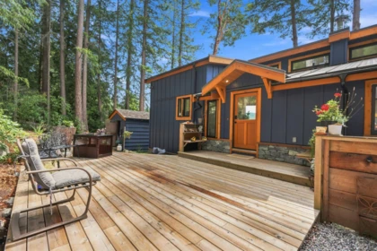 Breakfast Nook Photo of 9219 Hydaway Road, Halfmoon Bay, BC