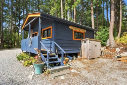 Garden / Landscaping Photo of 9219 Hydaway Road, Halfmoon Bay, BC