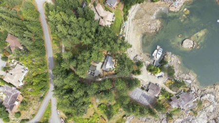 Hot Tub / Spa Photo of 9219 Hydaway Road, Halfmoon Bay, BC
