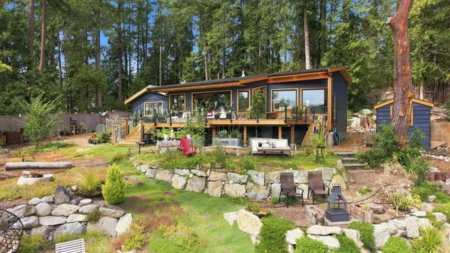 Outdoor Kitchen Photo of 9219 Hydaway Road, Halfmoon Bay, BC
