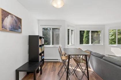Breakfast Nook Photo of 405 9880 Manchester Drive, Burnaby, BC
