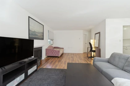 Dining Area Photo of 405 9880 Manchester Drive, Burnaby, BC
