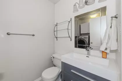 Mudroom Photo of 2 10094 154 Street, Surrey, BC
