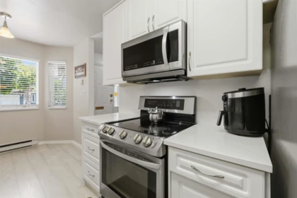 Primary Bedroom Photo of 2 10094 154 Street, Surrey, BC