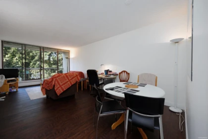Breakfast Nook Photo of 809 2020 Fullerton Avenue, North Vancouver, BC