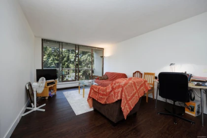 Family Room Photo of 809 2020 Fullerton Avenue, North Vancouver, BC