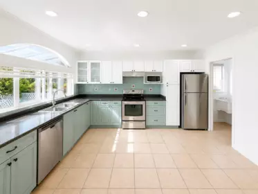 Kitchen Island Photo of 5809 Selkirk Street, Vancouver, BC