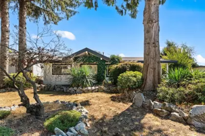 2034 Majestic Crescent, Abbotsford, BC, Abbotsford — Single Family Residence for sale