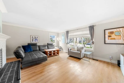 1276 Kent Street, White Rock, BC, White Rock — Single Family Residence for sale