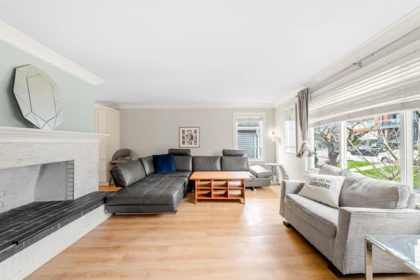 1276 Kent Street, White Rock, BC, White Rock — Single Family Residence for sale