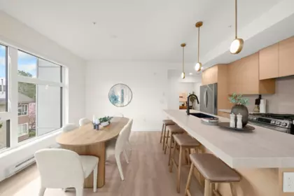 Pantry Photo of 304 15353 17 Avenue, Surrey, BC