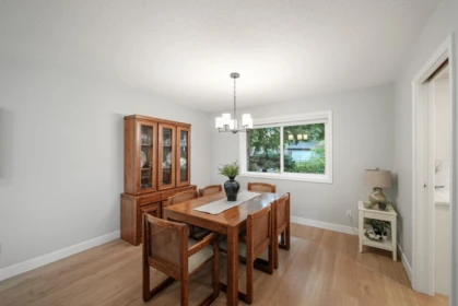 Dining Area Photo of 18096 61a Avenue, Surrey, BC
