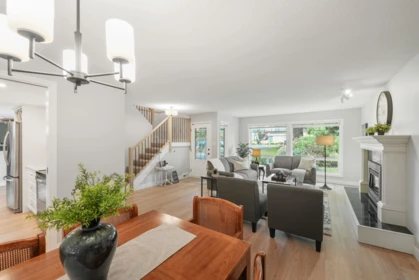 Kitchen Photo of 18096 61a Avenue, Surrey, BC