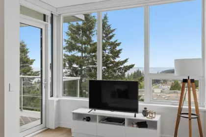 Pantry Photo of 902 15165 Thrift Avenue, White Rock, BC