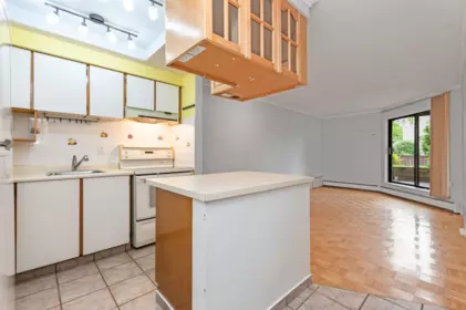 Kitchen Island Photo of 109 1177 Howie Avenue, Coquitlam, BC