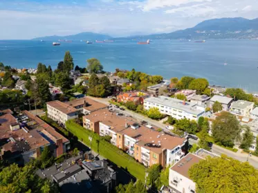 Front Yard Photo of 303 2450 Cornwall Avenue, Vancouver, BC