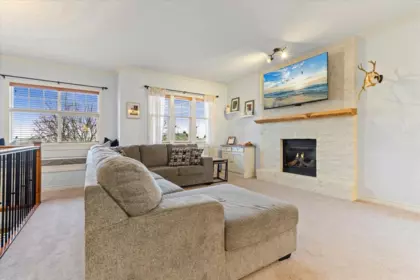 Family Room Photo of 26842 27 Avenue, Langley, BC