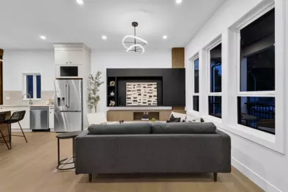 Kitchen Island Photo of 102 6350 138 Street, Surrey, BC
