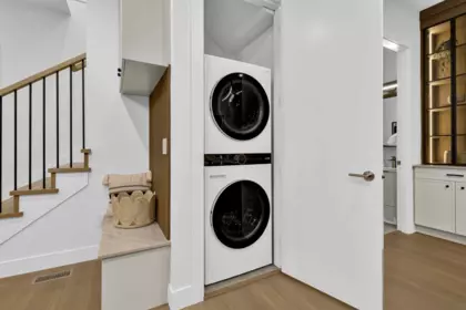 Primary Bathroom Photo of 102 6350 138 Street, Surrey, BC