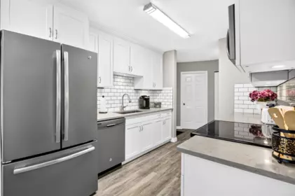Kitchen Island Photo of 23 12296 224th Street, Maple Ridge, BC