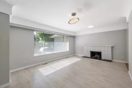 Living Room Photo of 10291 Caithcart Road, Richmond, BC