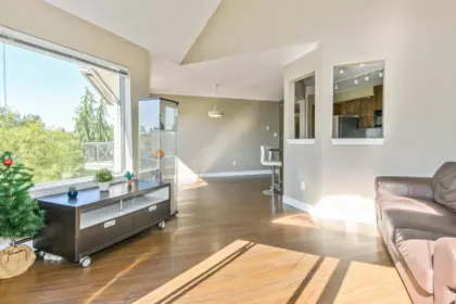 Kitchen Island Photo of 309 32725 George Ferguson Way, Abbotsford, BC