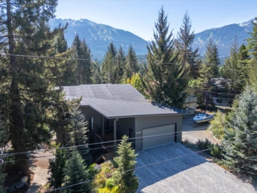 Family Room Photo of 8476 Matterhorn Drive, Whistler, BC
