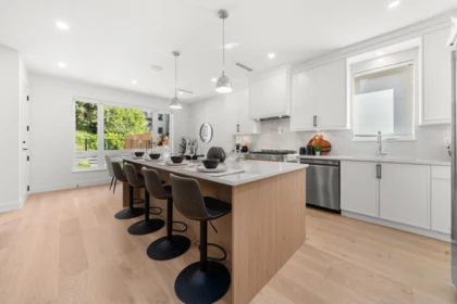 Breakfast Nook Photo of 1350 Ross Road, North Vancouver, BC