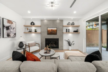 Family Room Photo of 1350 Ross Road, North Vancouver, BC