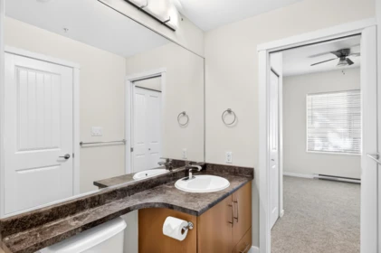 Guest Bathroom Photo of 210 22290 North Avenue, Maple Ridge, BC