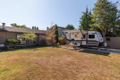 Community Amenities Photo (Clubhouse) of 21328 Campbell Avenue, Maple Ridge, BC