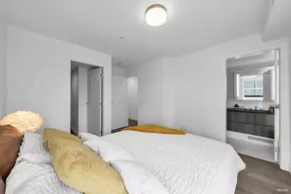 Loft / Bonus Room Photo of 227 2060 Curling Road, North Vancouver, BC