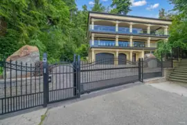 1349 Anderson Street, White Rock, BC