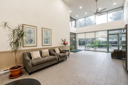 203 6622 Southoaks Crescent, Burnaby, BC, Burnaby — Apartment/Condo for sale