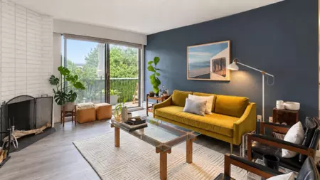 204 1610 Chesterfield Avenue, North Vancouver, BC, North Vancouver — Apartment/Condo for sale