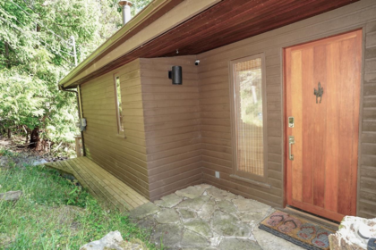 Community Amenities Photo (Clubhouse) of 232&234 Spinnaker Drive, Mayne Island, BC