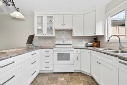 A 46538 Rolinde Crescent, Chilliwack, BC, Chilliwack — Half Duplex for sale