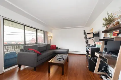 206 8770 Laurel Street, Vancouver, BC, Vancouver — Apartment/Condo for sale