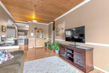 33245 5th Avenue, Mission, BC, Mission — Single Family Residence for sale