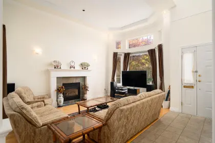 6236 Sperling Avenue, Burnaby, BC, Burnaby — Half Duplex for sale