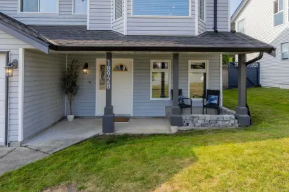 18928 60a Avenue, Surrey, BC, Surrey — Single Family Residence for sale