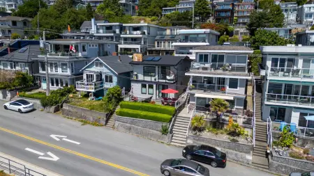 15353 Marine Drive, White Rock, BC, White rock — Single Family Residence for sale