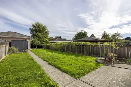 7038 Waverley Avenue, Burnaby, BC, Burnaby — Half Duplex for sale