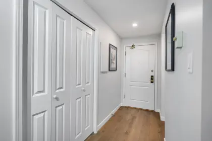 206 1208 Bidwell Street, Vancouver, BC, Vancouver — Apartment/Condo for sale