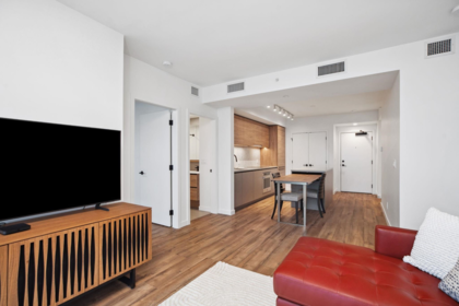 3609 10448 University Drive, Surrey, BC, Whalley — 2 bed apartment/condo for sale