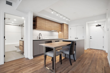 Kitchen Island Photo of 3609 10448 University Drive, Surrey, BC
